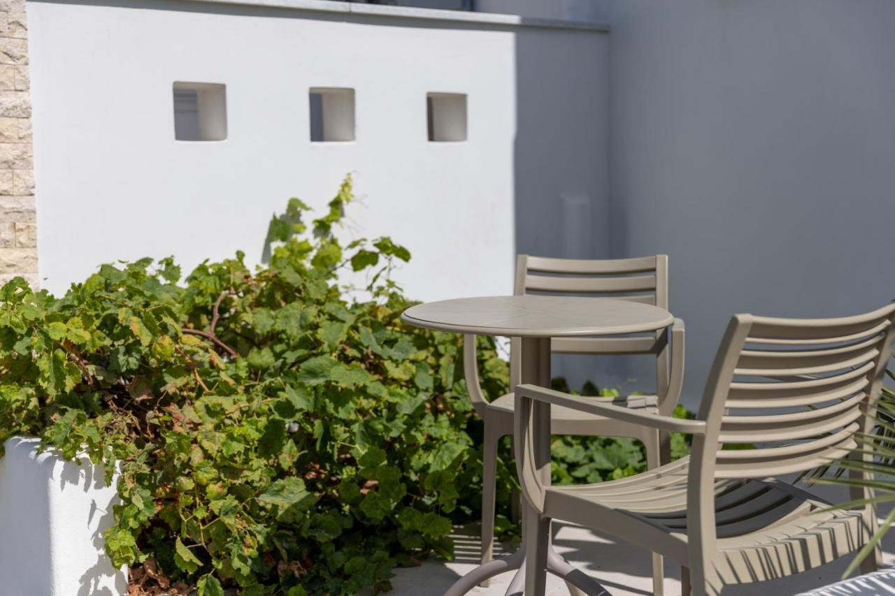 Ampelos Plaka Exterior photo